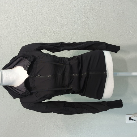lululemon athletica Jackets & Blazers - Lululemon studio jacket